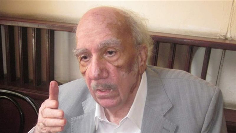 الكاتب والسينارست
