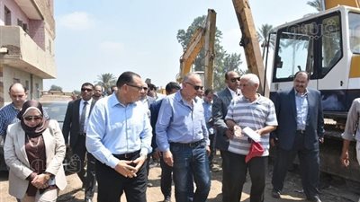 تفاصيل زيارة وزير الري للشرقية وتفقد كوبري العزيزية | صور 