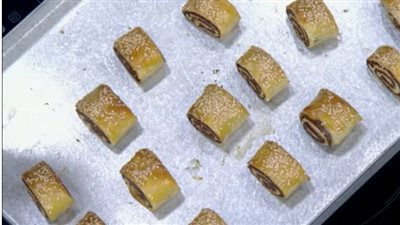 مثل الجاهز.. تعرفي على طريقة عمل المنين بالعجوة مع الشيف نورهان|فيديو 