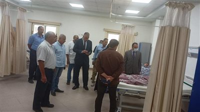محافظ المنيا يكلف نائبه بمتابعة حالة المصابين في حادث تصادم أتوبيس الصحراوي