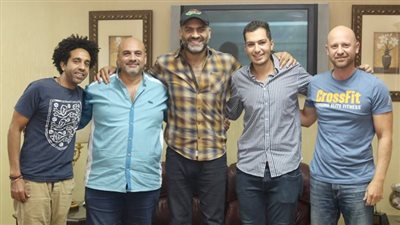 قبل إنطلاق حفله الليلة بمحكي القلعة.. أبرز المعلومات عن فريق «وسط البلد» 