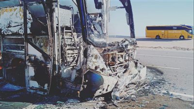 السيطرة على حريق أتوبيس يحمل ركاب بطريق شرم الشيخ دون إصابات