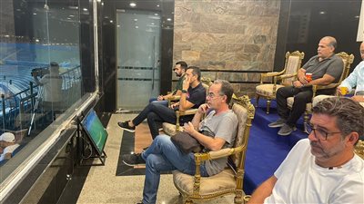 فيتوريا وميكالي في مباراة بيراميدز وسموحة بالدوري 