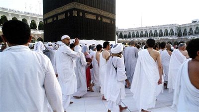 ولادة متعثرة لعمرة المولد النبوى..20 ألف جنيه أقل سعر.. واتجاه لزيادة قيمة خطابات ضمان عمل الشركات