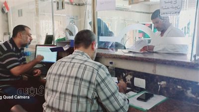 انطلاق تقديم طلاب الثانوية العامة على المنح الدراسية بمطروح|صور