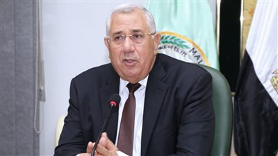 السيد القصير ومحافظ كفر الشيخ يتفقدان محطة البحوث الزراعية بسخا