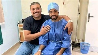 شاهد.. أفشة داخل المستشفى بعد إجراء جراحة الفتاق