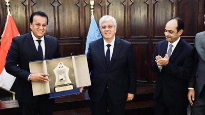 تفاصيل أول اجتماع للمجلس الأعلى للجامعات بقيادة الوزير الجديد.. التوسع في إصدار الشهادات المؤمنة لخريجي الجامعات المصرية.. ومنح للحصول على الماجستير المهني بكليات التجارة