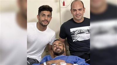 طبيب الأهلي يعلن مدة غياب «أفشة»بسبب جراحة الفتاق