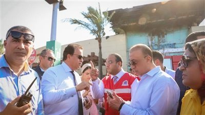 الصحة: الدفع بـ 12 سيارة إسعاف مجهزة في حريق كارفور