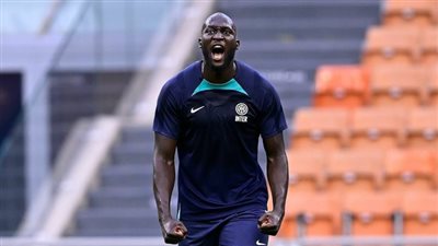 لوكاكو ولاوتارو يقودان هجوم إنتر ميلان أمام سبيزيا في الدوري الإيطالي