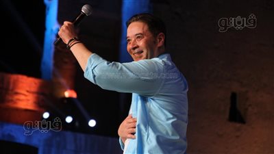 حفل مدحت صالح بمهرجان القلعة يرفع شعار «كامل العدد».. فيديو وصور 