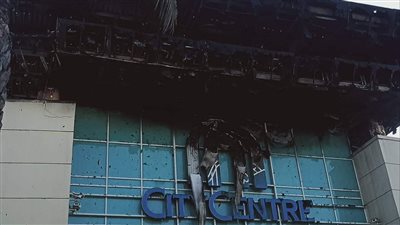 غلق كارفور الإسكندرية بسبب الحريق 