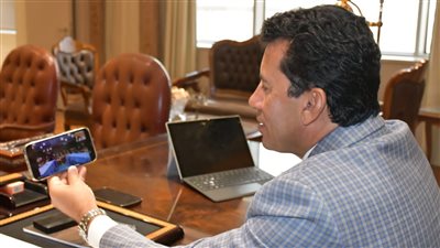 وزير الرياضة يُحفز شباب الطائرة قبل نهائي أفريقيا أمام تونس