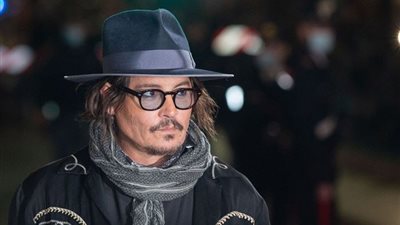 جوني ديب يتنكر في زي رجل القمر بحفل MTV