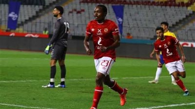 بعد اقتراب رحيله.. ماذا قدم بيرسي تاو مع الأهلي؟ 