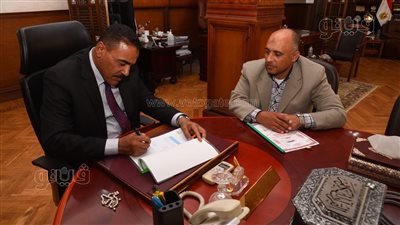 محافظ مطروح يعتمد نتيجة الشهادة الإعدادية الدور الثاني بنسبة ٨٣%