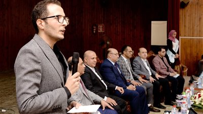 لقاء تعريفي بجامعة المنصورة الأهلية لشرح نظام القبول والمنح والمصروفات الدراسية