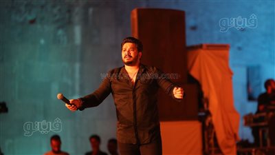 تصفيق حار وزغاريد.. ‏جمهور القلعة يتفاعل مع مصطفى حجاج | صور