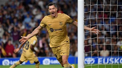 ليفاندوفسكي يتوقع الفائز بجائزة الكرة الذهبية