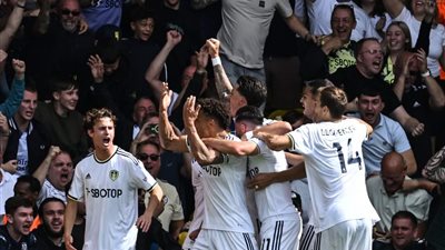 تشيلسي يسقط بثلاثية نظيفة أمام ليدز يونايتد في الدوري الإنجليزي 