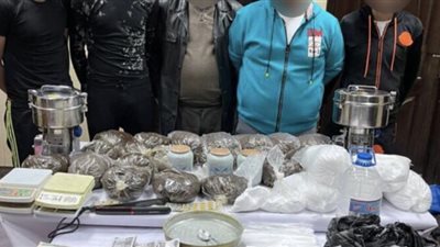 ضبط عاطلين حولا شقة لمصنع لإنتاج الإستروكس في باب الشعرية