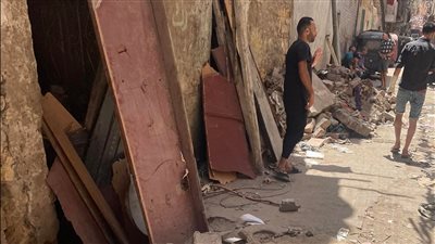 12 صورة ترصد انهيار عقار عزبة أبو حشيش