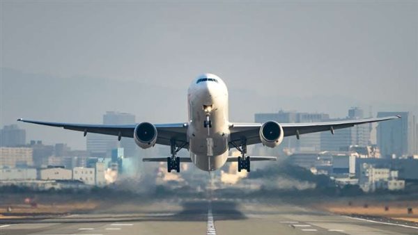 مزايا يحصل عليها المسافر من خلال المشاركة بالرمز بين شركات الطيران