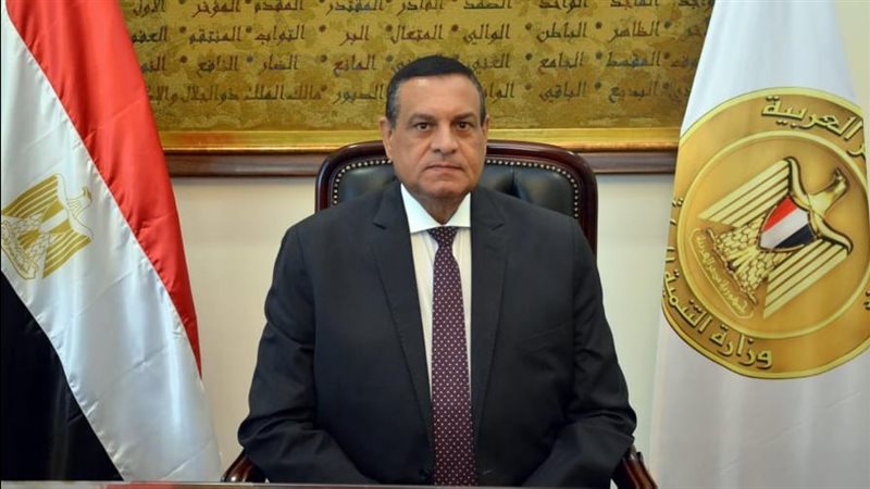 وزير التنمية المحلية