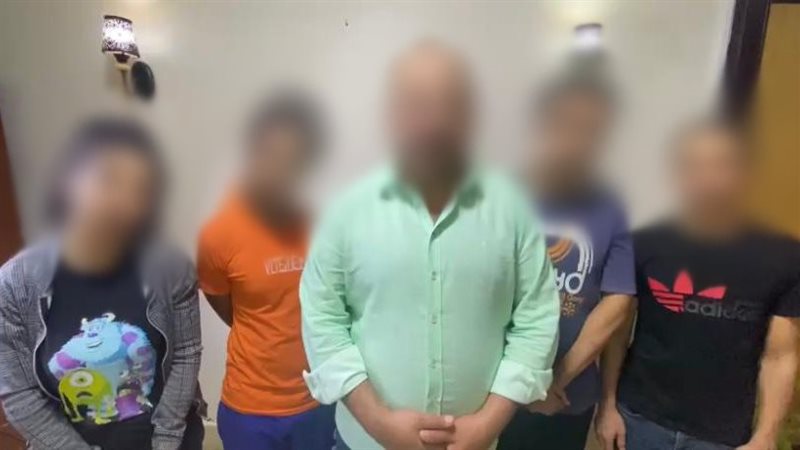 المتهمين 