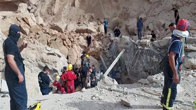 بعد انتهاء عملية البحث.. الحصيلة النهائية لضحايا انهيار التربة على مزار عراقي