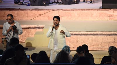 أحمد جمال يشعل حفله بالقلعة بـ