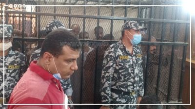 حكاية مستريح الأوقاف في سوهاج.. عامل بالمعاش ينصب على الراغبين في العمل | فيديو جراف