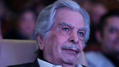 رجل الآلف صوت.. وفاة منوشهر إسماعيلي أشهر المدبلجين الإيرانيين