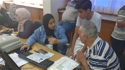 إقبال ملحوظ من طلاب الثانوية العامة للتسجيل بجامعة المنصورة الأهلية | فيديو وصور 