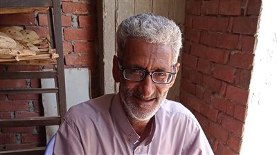 احتفالا بالزمالك.. صاحب فرن يوزع الخبز مجانا في الوادي الجديد