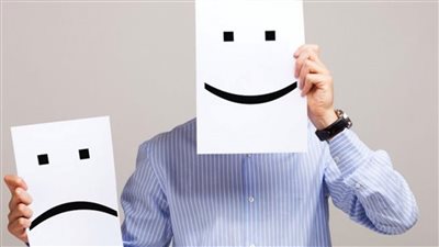 كيف تكون إيجابيا رغم إحباط من حولك؟ | فيديو