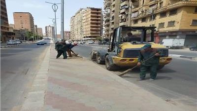 الجيزة: رش شوارع العمرانية لمواجهة الأمراض المعدية 