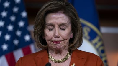 نانسي بيلوسي تُعلق على واقعة الاعتداء على زوجها