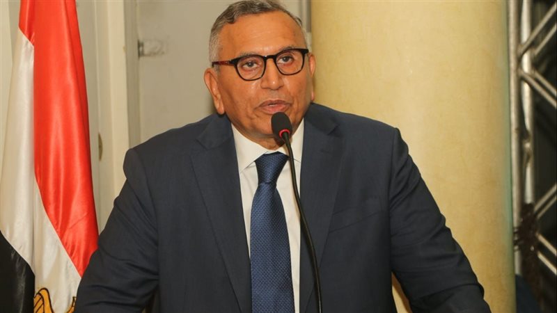 الدكتور عبد السند