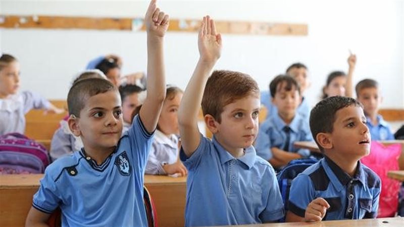 طلاب الصفين الرابع