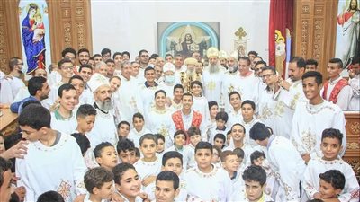 أسقف طموه يرسم 200 شماس لكنيسة العذراء والقديس يوسف بالبدرشين