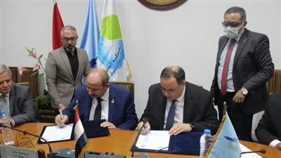 القومي للبحوث يوقع بروتوكولًا للتعاون مع شركة الصرف الصحي بالإسكندرية