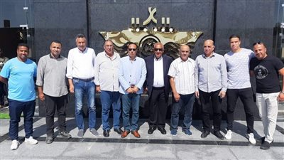 تمهيدا لاستضافة مباريات المصري.. كامل أبو علي يزور استاد هيئة قناة السويس| صور