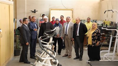 رئيس جامعة الأزهر يتابع إجراءات الكشف الطبي لطالبات كلية التربية الرياضية