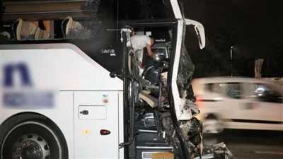 مسلسل حوادث الطرق بتركيا لا ينتهي.. 25 مصابا في تصادم حافلة ركاب وشاحنة | صور 