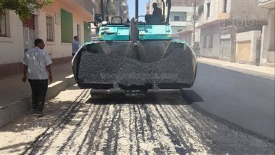 استكمال أعمال رصف شوارع حي شرق بتكلفة مليون و600 ألف جنيه بسوهاج