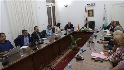 محافظ الجيزة يتابع مبادرة المشروعات الخضراء الذكية | صور