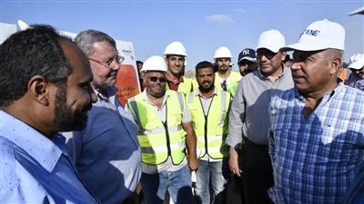 وزير النقل يتابع أعمال تنفيذ الخط الأول من مشروع القطار السريع 