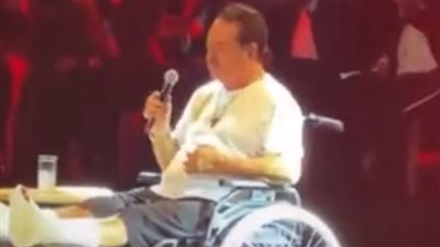 إبراهيم تاتليسس يغني على كرسي متحرك بعد تعرضه لحادث خطير|فيديو